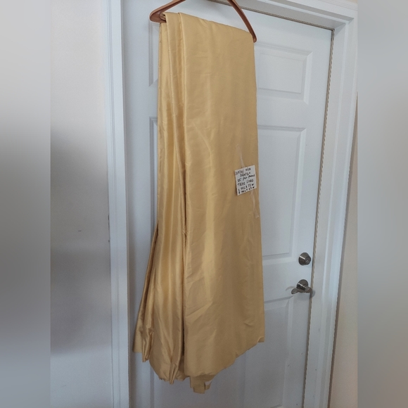*GORG Dupioni Silk Drapes* Custom-made pale yellow triple lined curtains - Picture 3 of 10